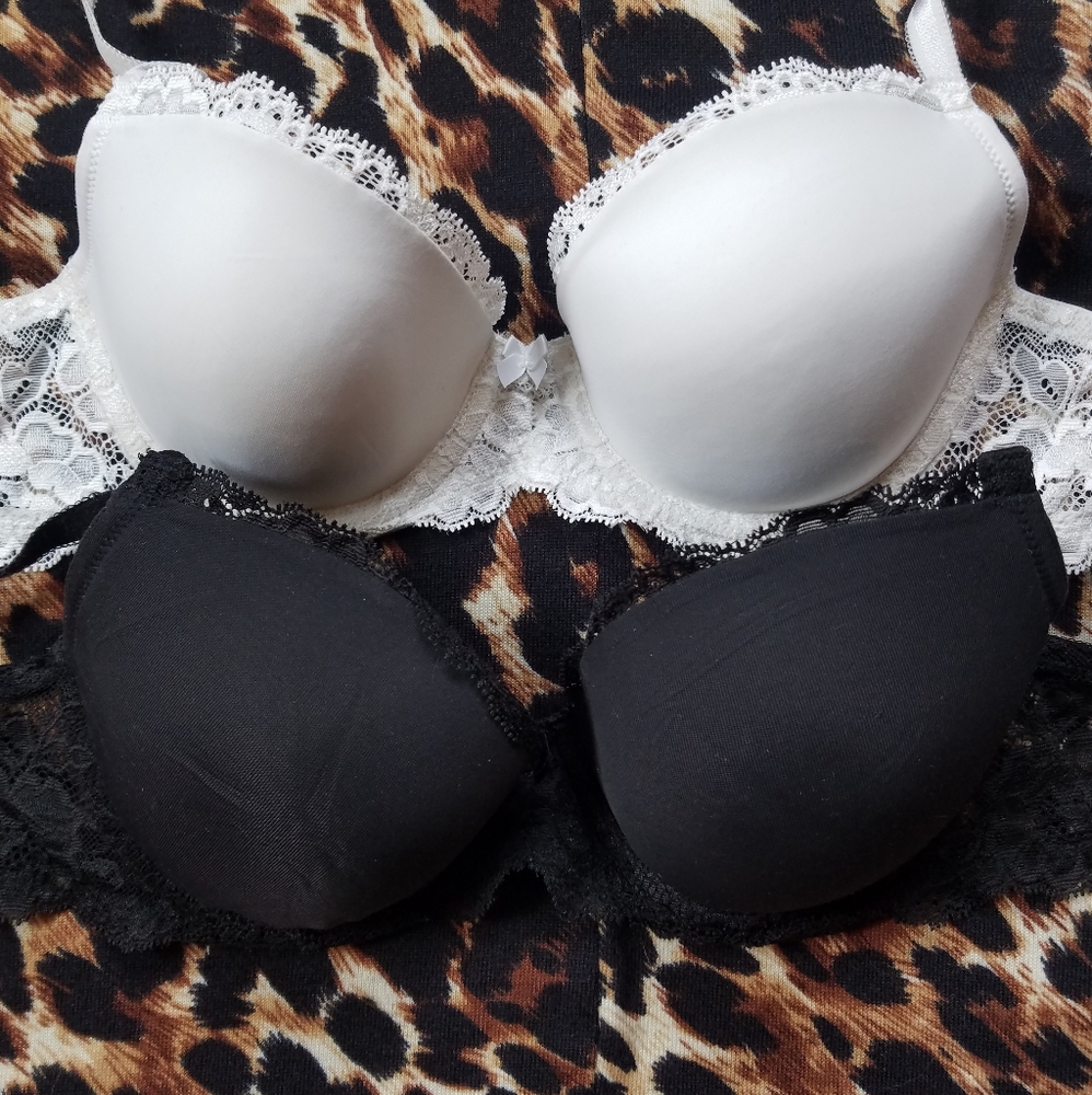 2 Victoria Secret Bras 34 C